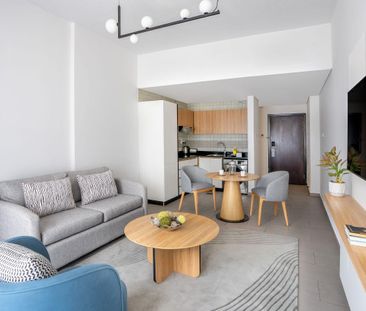 Huge One Bedroom Premiere Apartment with all taxes - Photo 1