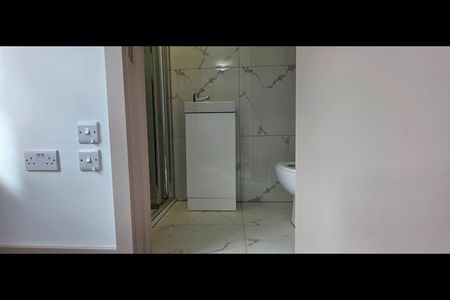 Studio Flat, Upper Clapton Road, E5 - Photo 4