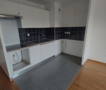 Location Appartement 3 pièces 61m² - Photo 4