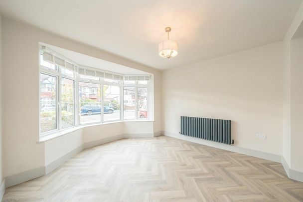 Heathfield North, Twickenham, TW2 - Photo 1