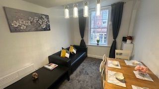 Room 3, Swan Street, Warwick - Photo 1