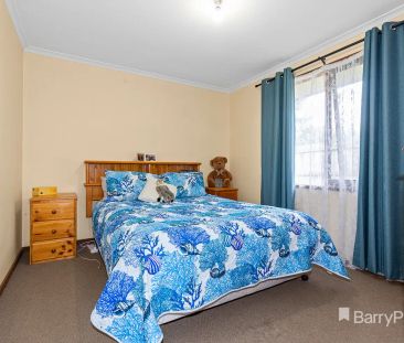 2/55 Collins Crescent, Berwick VIC 3806 - Photo 1