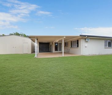 Easy Family Living in a Quiet Court Location - Photo 3