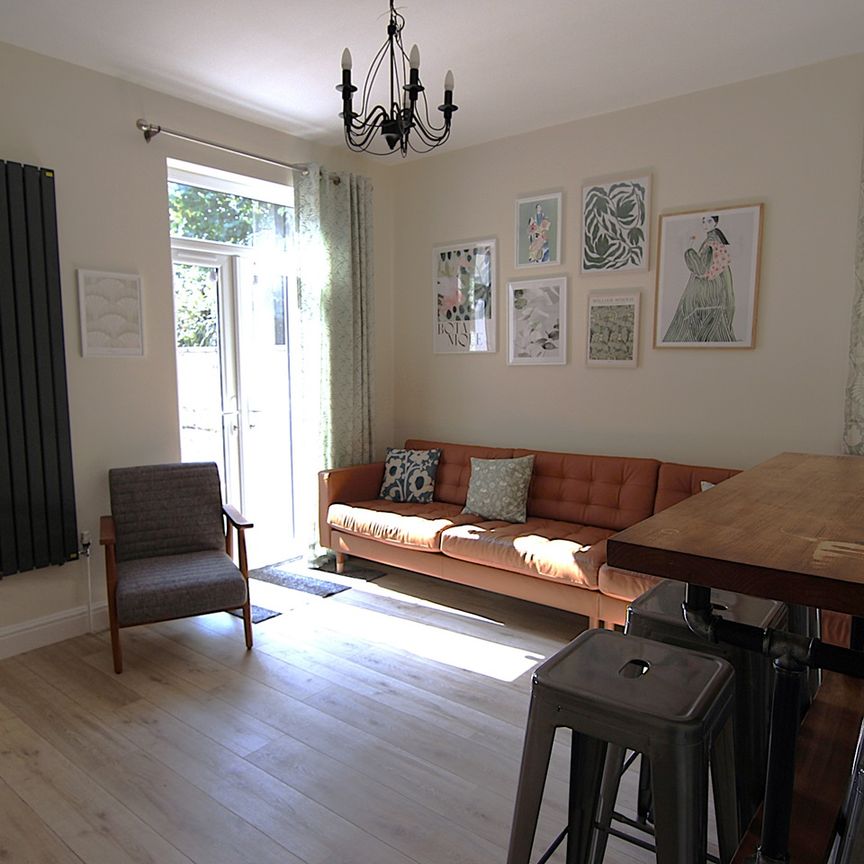 6 Bed Semi-Detached House, Trinity Avenue, NG7 - Photo 1