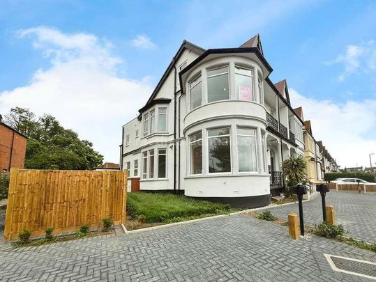 Seaview Apartments Genesta Road, Westcliff On Sea, SS0 - Photo 1