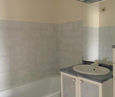 Location Appartement 3 pièces 69m² VALENCE 26000 - Photo 3