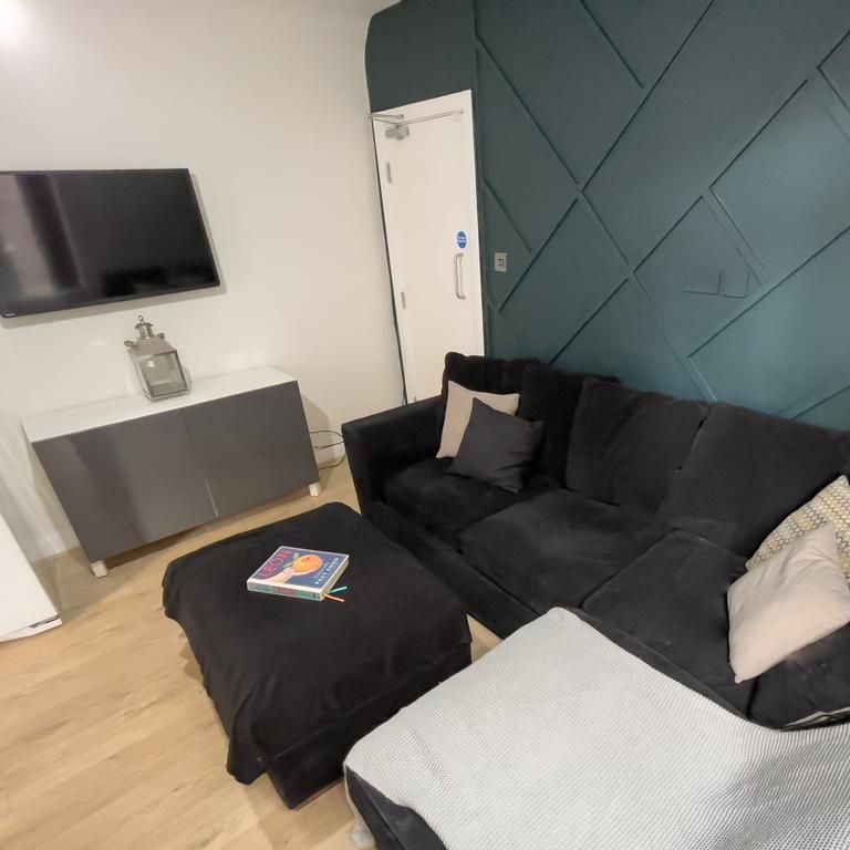 7 bedroom terraced house to rent - Photo 1