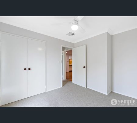 52 Kingston Way, Safety Bay, WA 6169 - Photo 4