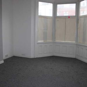 2 bedroom property to rent in Hartlepool - Photo 2