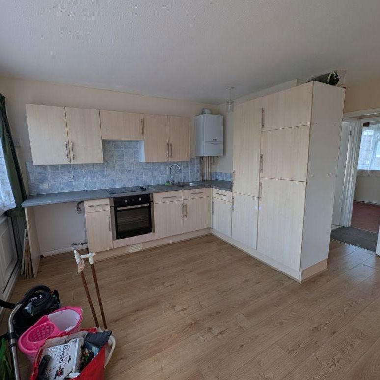 2 bedroom bungalow to rent - Photo 1