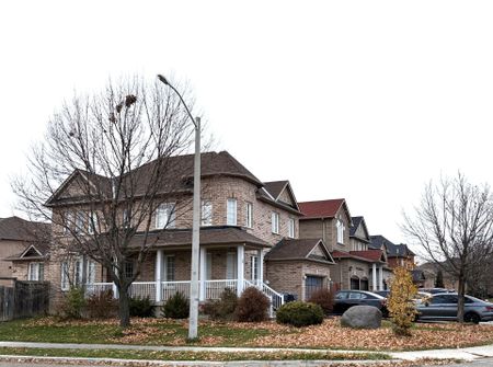 For Lease - 2 Fallstar Crescent, Brampton, Ontario - Photo 5