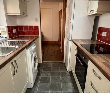 3 bedroom terraced house to rent - Photo 6