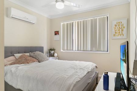 MODERN 2-BEDROOM UNIT IN A SOUGHT AFTER SUBURB - Photo 3