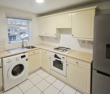 3 bedroom end of terrace house to rent - Photo 6