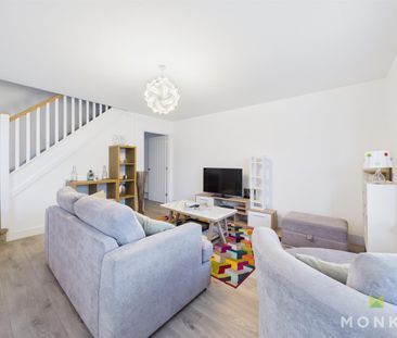 20 The Clayfields, Telford, TF6 5FE - Photo 2