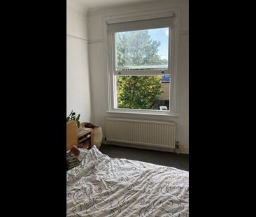 1 Bed Flat, Ferme Park Road, N8 - Photo 2