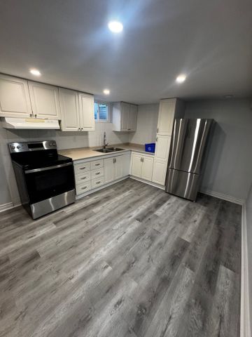 For Lease - 794 West Shore Boulevard, Pickering, Ontario - Photo 4