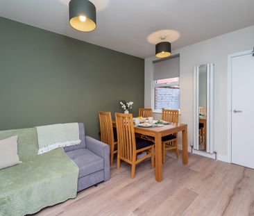 Room in a Shared House, Kensington Road, RG30 - Photo 2