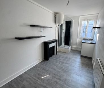 Appartement Paris 1 pièce(s) 12.33 m2 - Photo 3