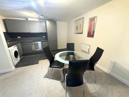 2 bedroom apartment to rent - Photo 4