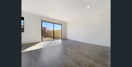 Modern Family Living in Prime Truganina Location! - Photo 3