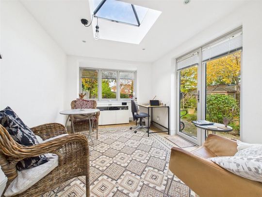 3 bedroom semi-detached house to rent - Photo 1