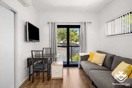 Stylish 1-Bedroom Apartment âFully Furnished with Private Access - Photo 5