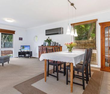 15 Neridah Avenue, Mount Colah. - Photo 2