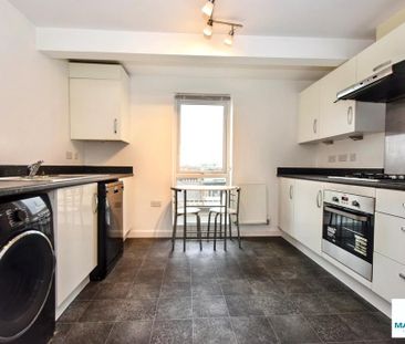 2 bedroom apartment to rent - Photo 4