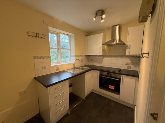 Robertson Drive, St Annes Park - Photo 1