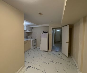 For Lease - 62 Cresthaven Drive Unit# Bsmt #1, Toronto, Ontario - Photo 6