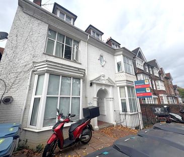 London Road, Guildford , Surrey , GU1 - Photo 3