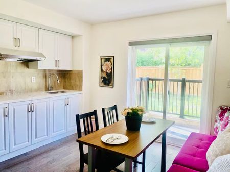 For Lease - 2123 Royal Gala Circle Unit# Backyard Apt, Mississauga, Ontario - Photo 4