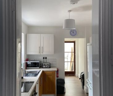 4 bedroom house - Photo 6