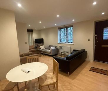 1 bedroom in a house share to rent - Photo 5