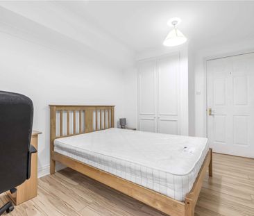 Kennington Lane, London, SE11 5QN - Photo 3