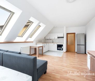 Pronájem bytu 1+kk 38 m² - Photo 4