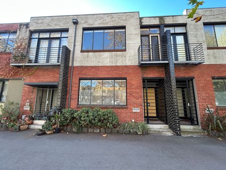 240 Adderley Street, West Melbourne VIC 3003 - Photo 3