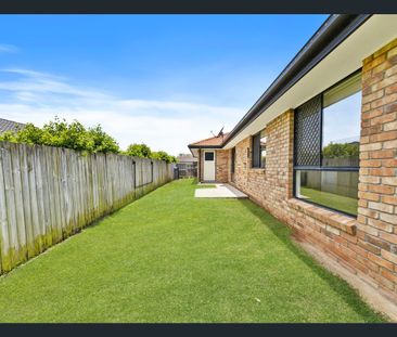 Modern Family Home in Great Location – Available 30 January! - Photo 5