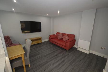 1 bedroom flat to rent - Photo 2