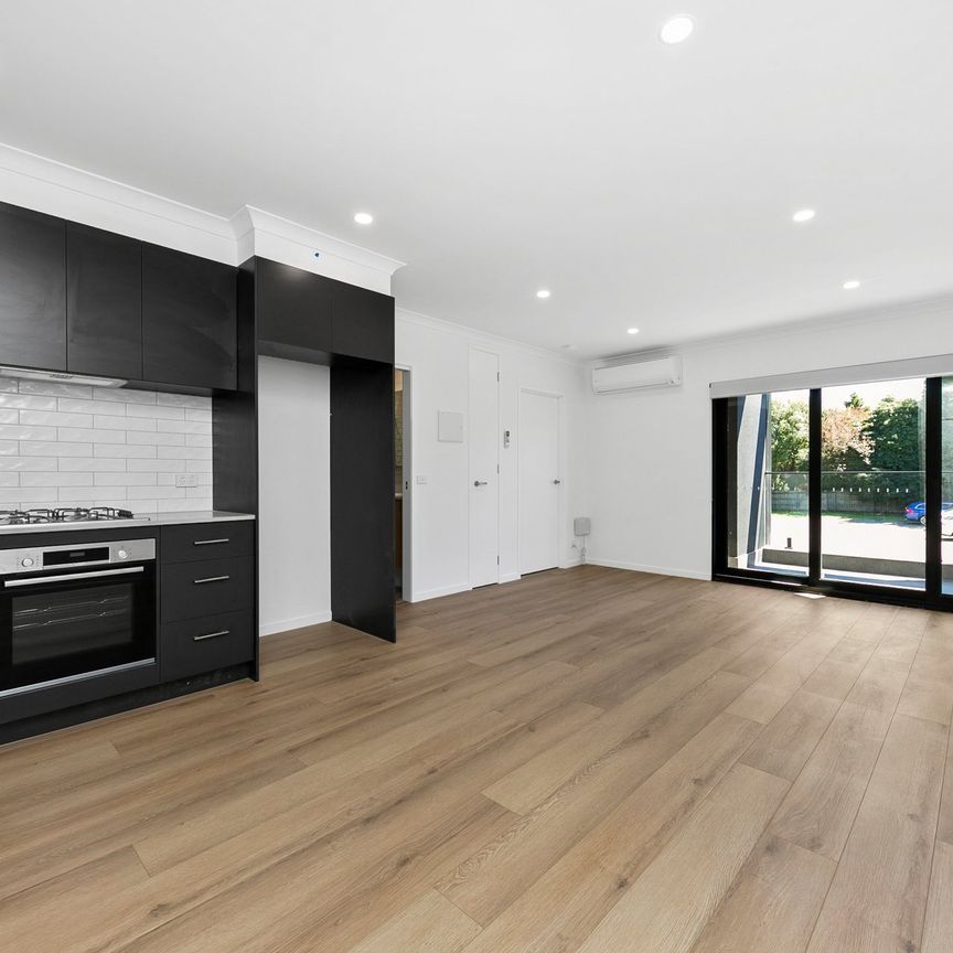 14/2 Howard Court, Clayton - Photo 1