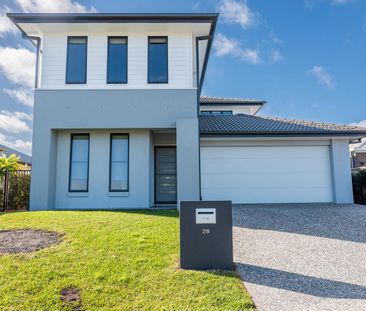 LARGE HOME WITH COUNTRY A OUTLOOK - ACCESS VIA ELK HORN PARADE - Photo 2