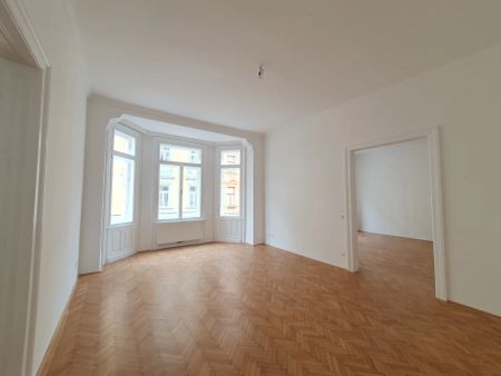 Herrliche Altbauwohnung in gefragter Lage - wunderschöner Erker - 4 Schlafräume - Foto 2