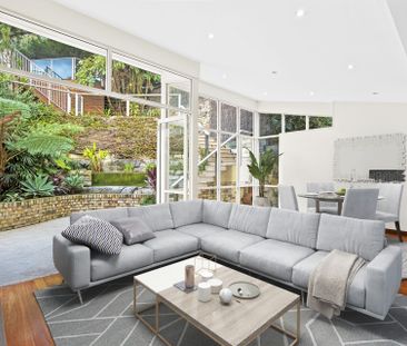 Gracious Semi with Unique Features and Inground Pool - Photo 2