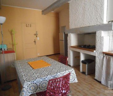 Location Appartement 1 pièce 43m² CAHORS 46000 - Photo 4