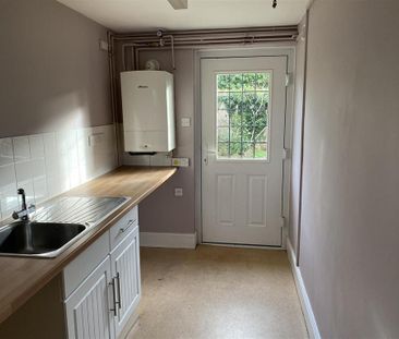 5 bedroom detached house to rent - Photo 6