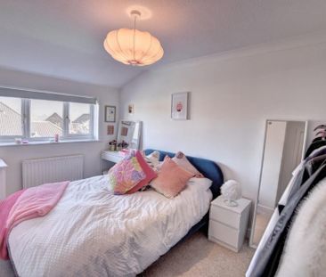 3 bedroom terraced house to rent - Photo 3