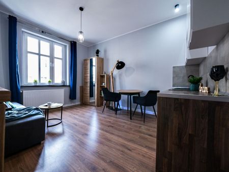 Ustawna kawalerka w centrum Chorzowa - Zdjęcie 2