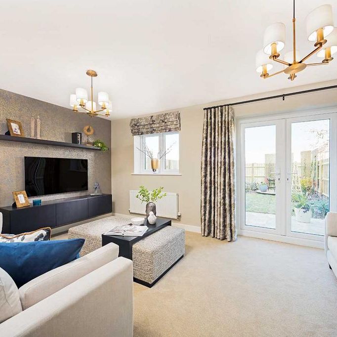 4 bedroom semi-detached house to rent - Photo 1