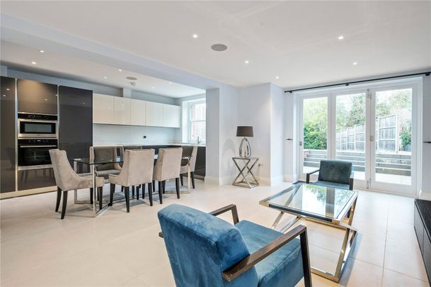 25 Lancaster Avenue, Hadley Wood - Photo 1